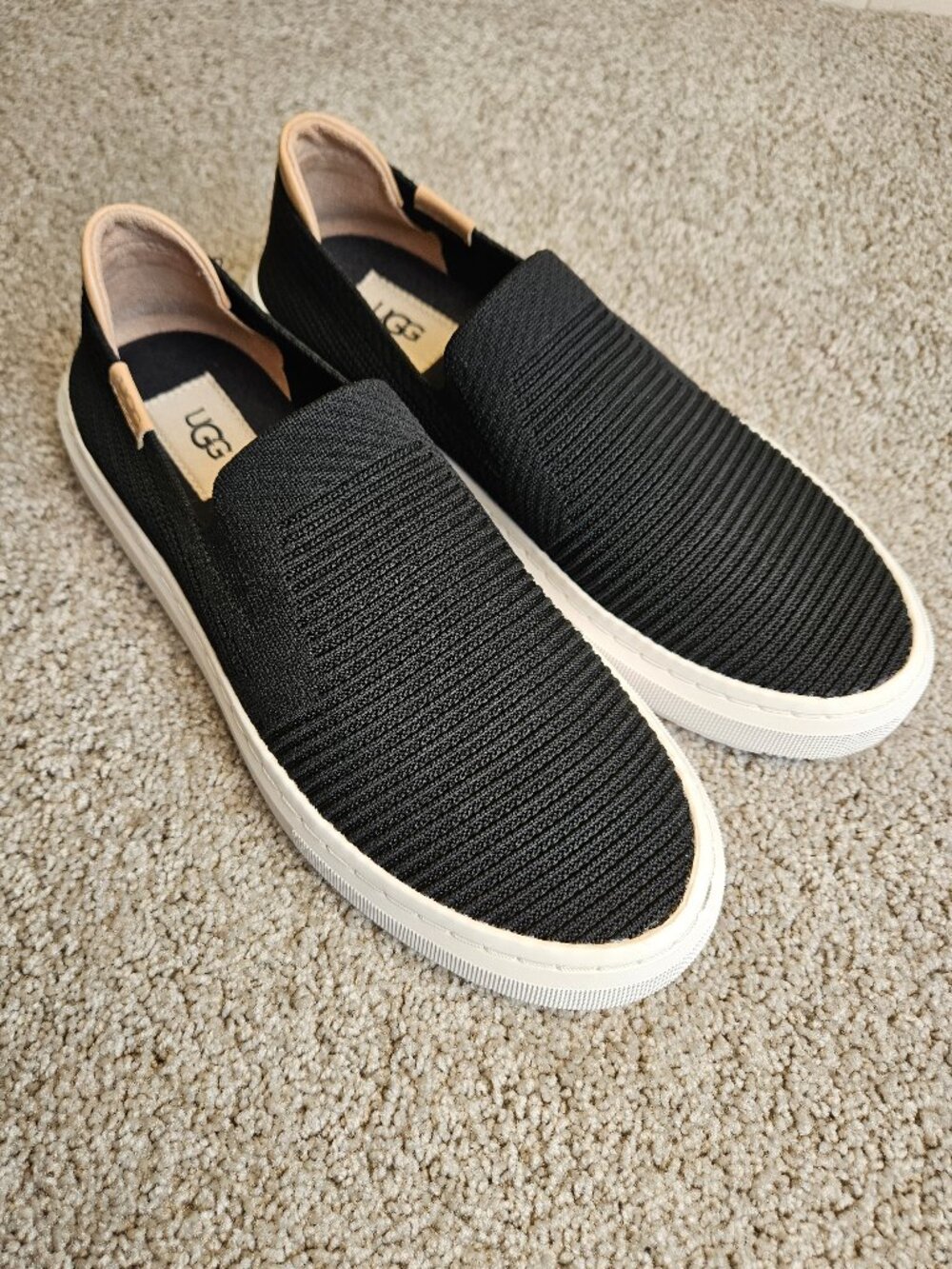 UGG Alameda Sammy Black Knit Slip On Comfort Sneakers 8 - Picture 3 of 9